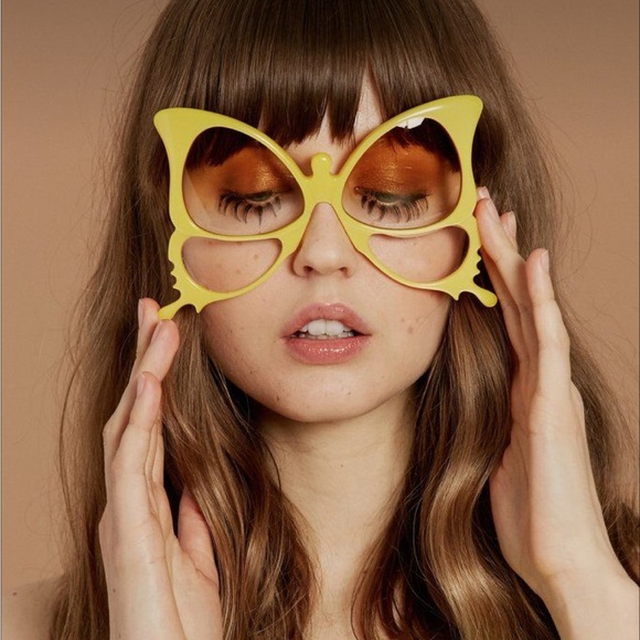 ISO 🦋 Butterfly Sunglasses